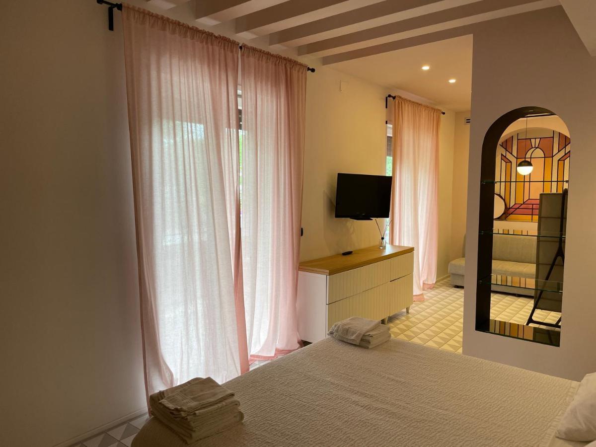 Dusme Bed and Breakfast Taranto Exteriör bild